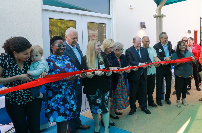 06. Latin American Community Center